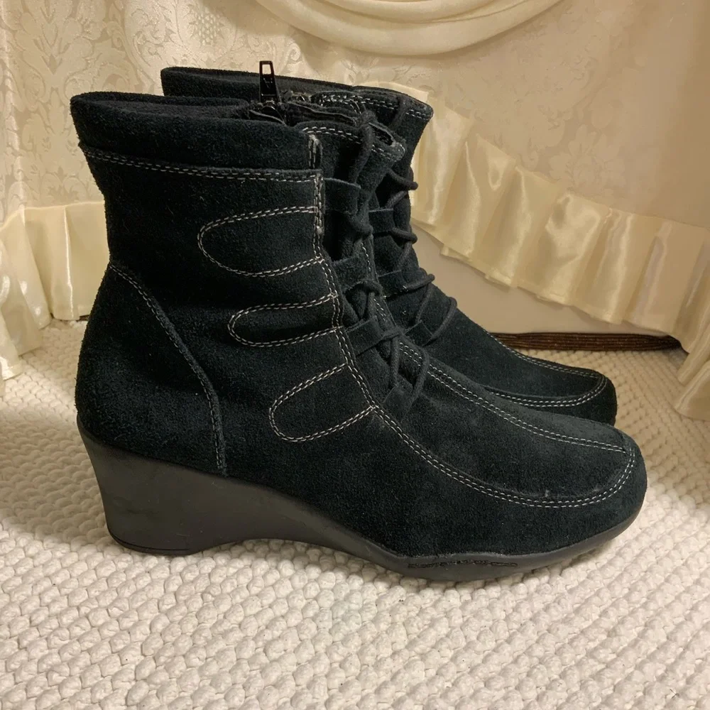 AEROSOLS TOR GUIDE WOMENS WEDGE SUEDE BOOTIES